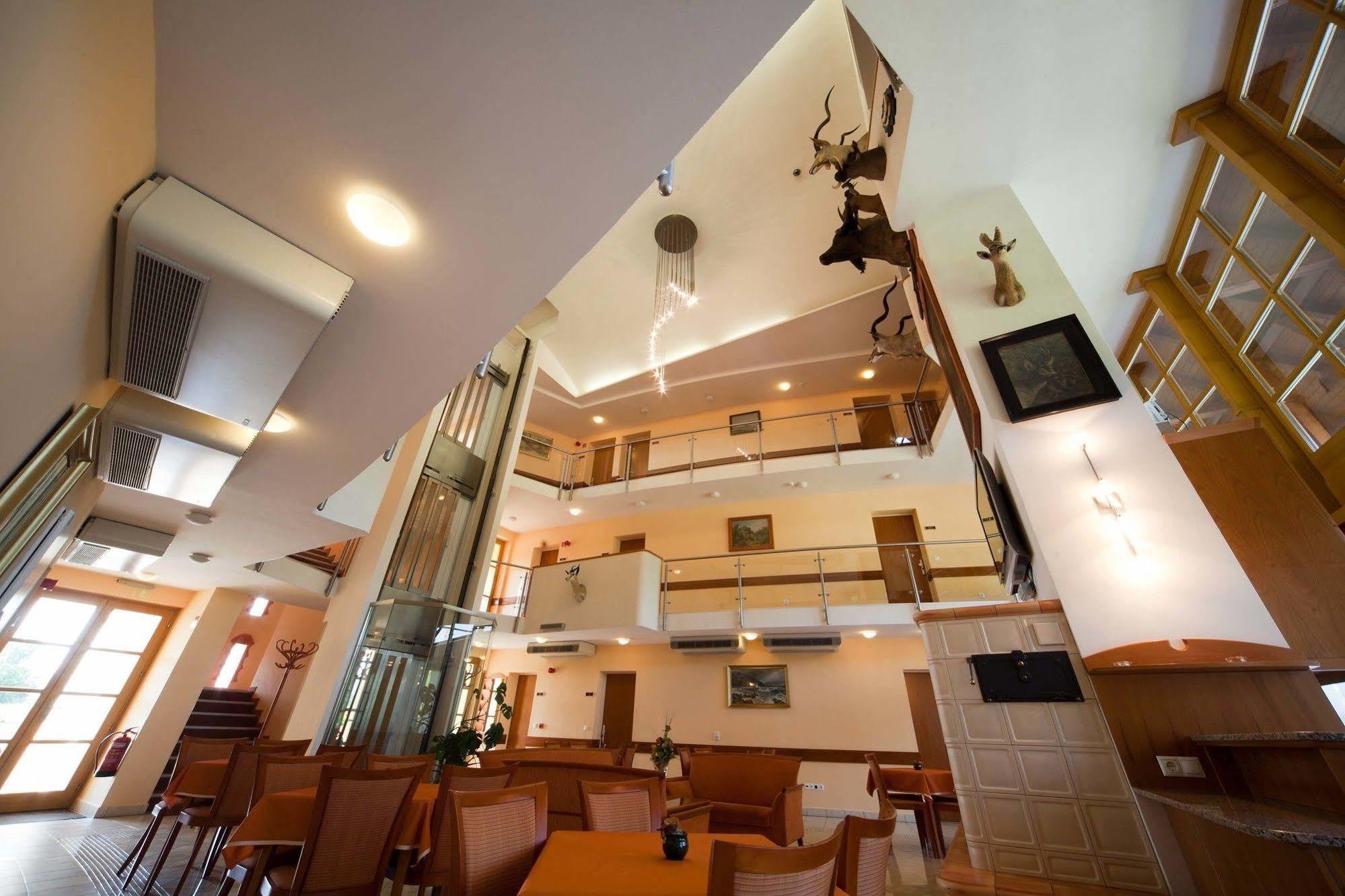 Kehida Hertelendy Haz Hotel Kehidakustány Exterior foto